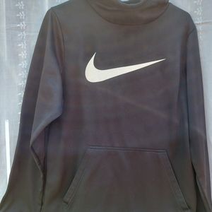 Nike Dri-fit sweatshirt